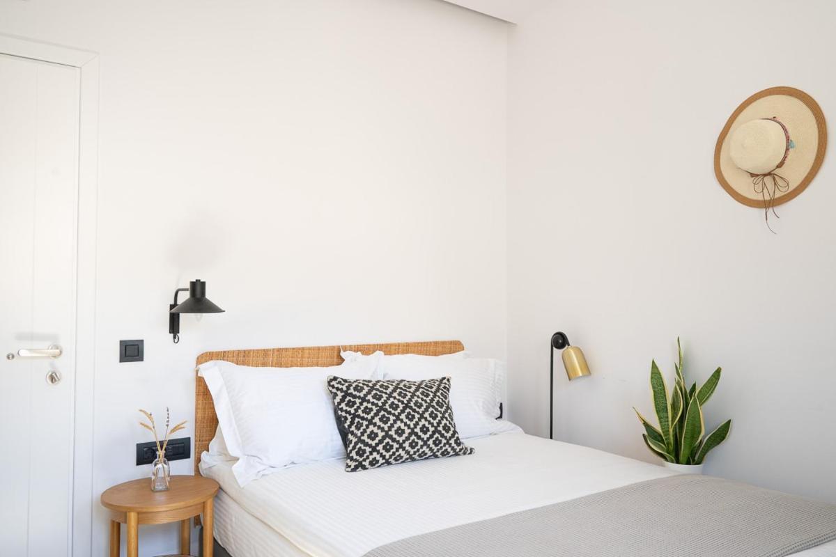 Eleana Hotel Тинос Экстерьер фото